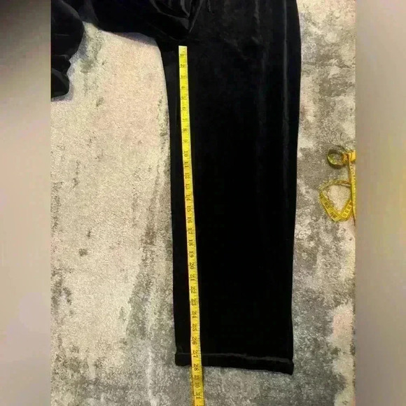 Women’s Black Laura Tyler Set - Picture 7 of 8